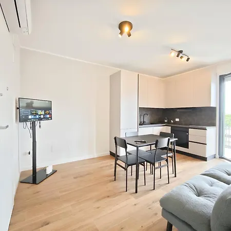 Elimo House Bari