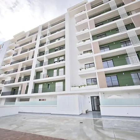 Elimo House