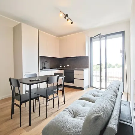 Elimo House Bari