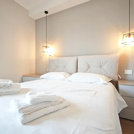 Elimo House
